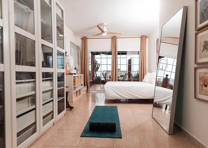 别墅 Red-house 阿德耶